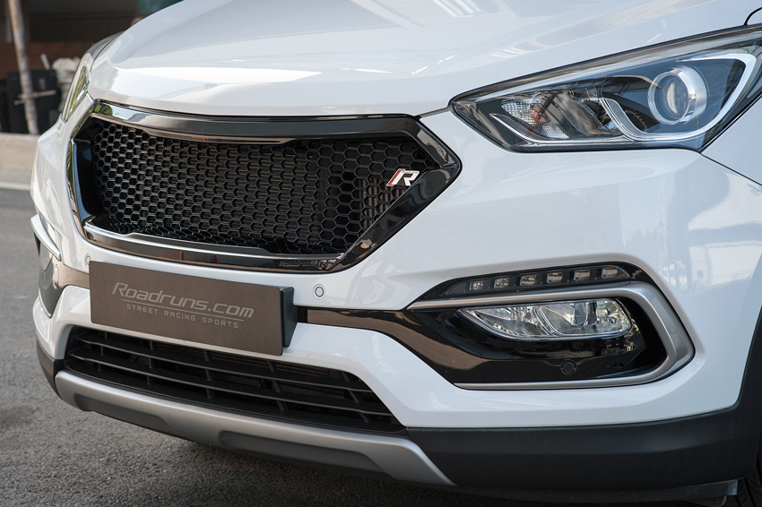 РЕШЕТКА РАДИАТОРА Roadruns НА HYUNDAI SANTA FE DM PRIME (НЕКРАШЕНАЯ)